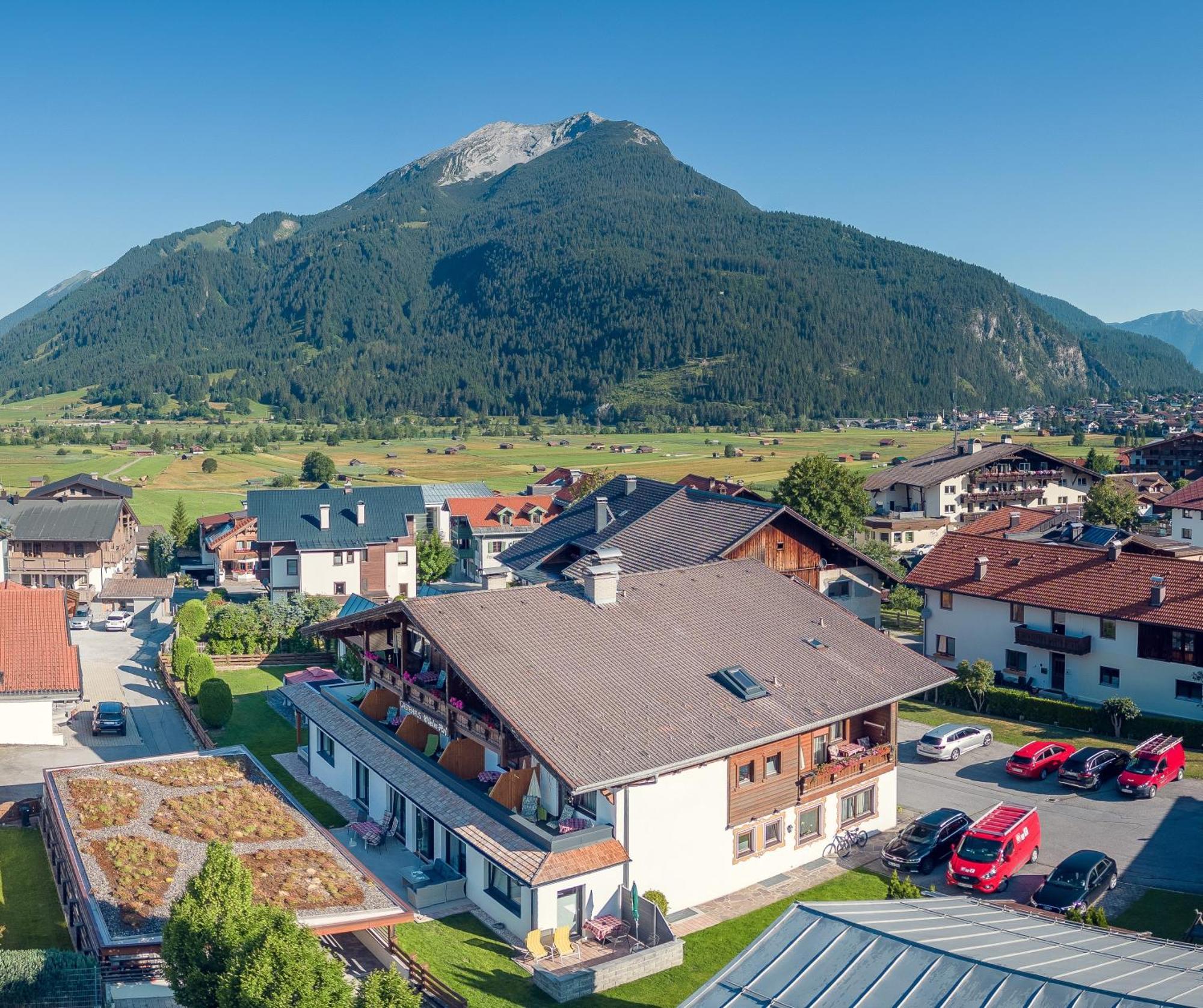 Gaestehaus Wilhelmshof Ehrwald Luaran gambar